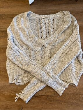 WILDFOX Cream Distressed Cable Knit V-Neck Sweater